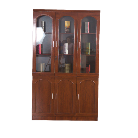 Bestil - 3 Door Cabinet